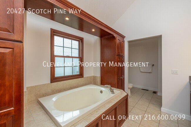 Building Photo - 20427 Scotch Pine Way