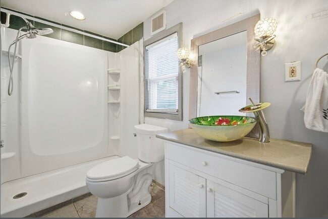 Building Photo - 53 Fremont St