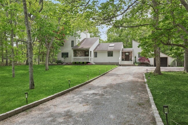 Building Photo - 18 Quail Run