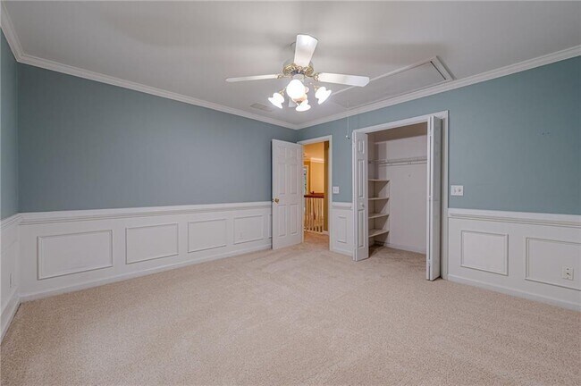 Building Photo - 461 Braidwood Walk NW