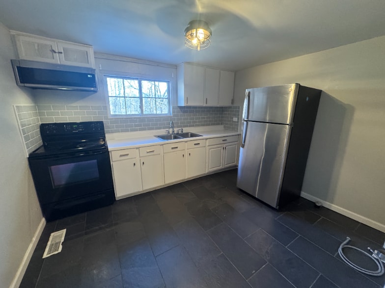 Building Photo - 273 Lincoln Heights Rd