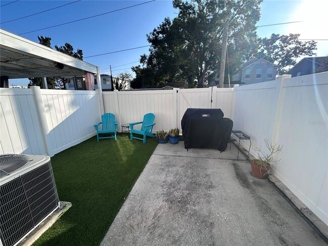 Building Photo - 3713 W Cass St