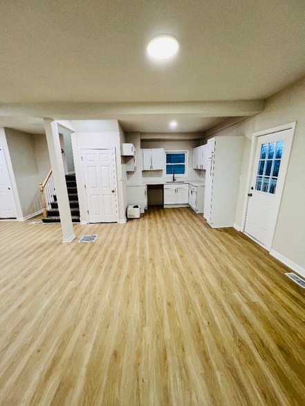 Building Photo - 3029 Woodland Ave