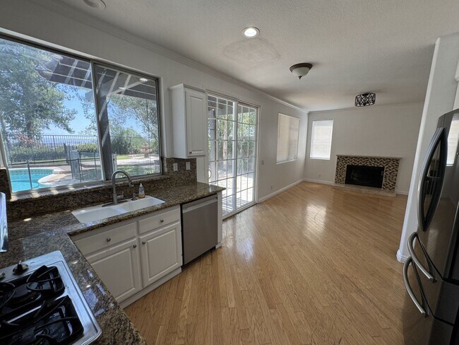 Building Photo - Beautiful 4 bed, 3 bath Chino Hills Pool home with incredible city views