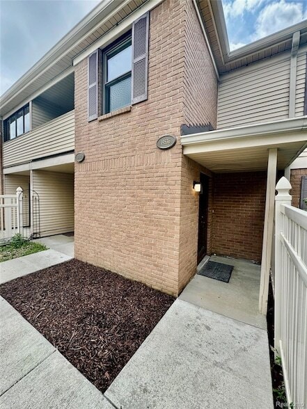 Building Photo - 19536 Northridge Dr