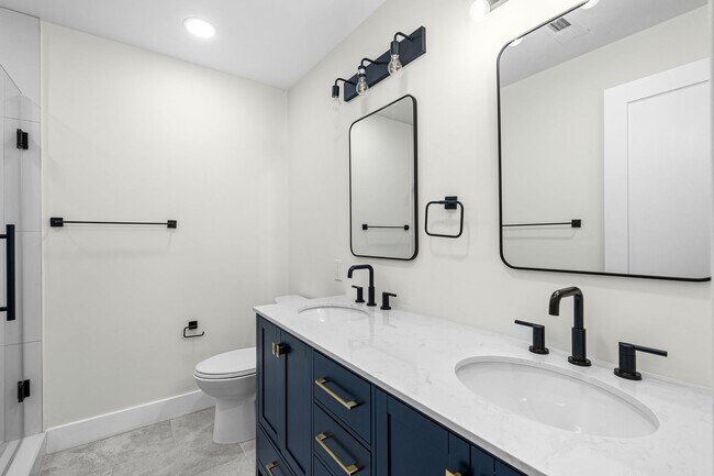 Building Photo - 3552 Warder St NW