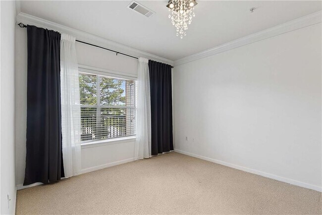 Building Photo - 1850 Cotillion Dr