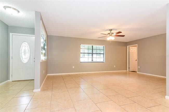 Building Photo - 8720 Christi Ct