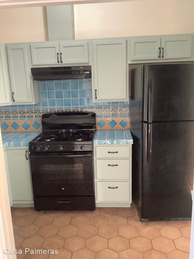 Primary Photo - 756 N Palm Canyon Dr