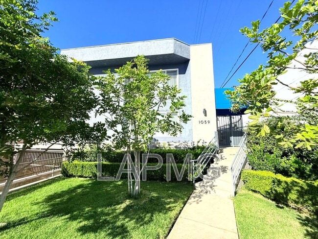 Building Photo - 1059 Western Ave