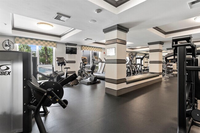 Building Photo - 2421 NE 65th St