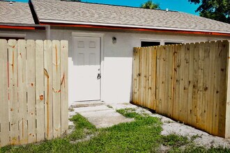 Building Photo - Updated 2-Bedroom 1-Bathroom with Water & Sewer Included