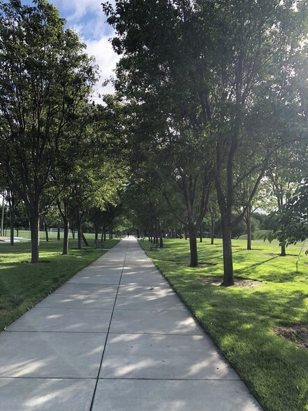 emerald glen park - 4431 Bangor Ct