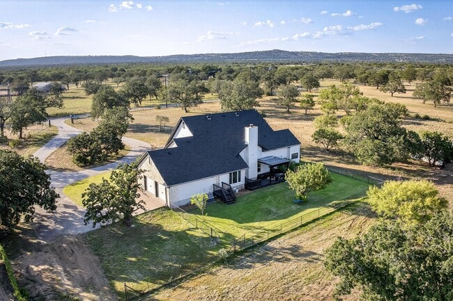 Building Photo - 435 Oxbow Trail