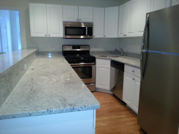 Building Photo - 324 Saint Paul St