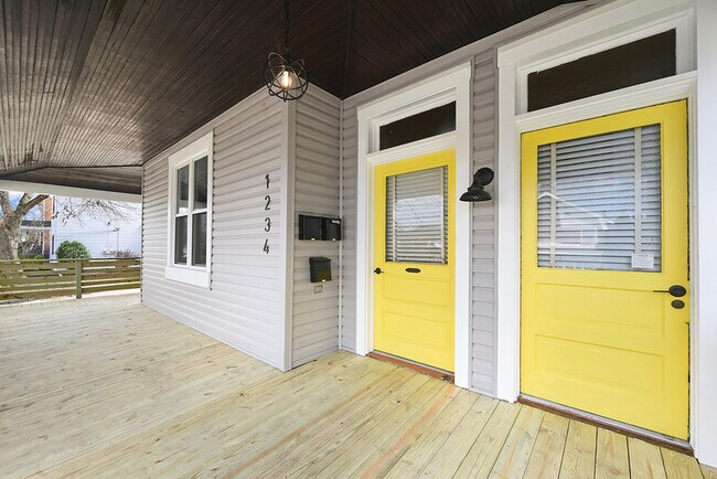 Building Photo - 1234 Ridge Ave