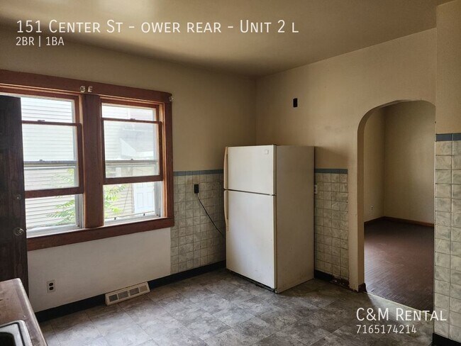 Building Photo - 151 Center St