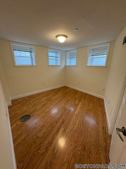 Building Photo - 1 Langdon St