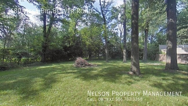 Building Photo - 3680 W Big Beaver Rd