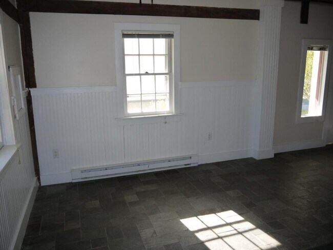 Building Photo - 110 Pear Alley