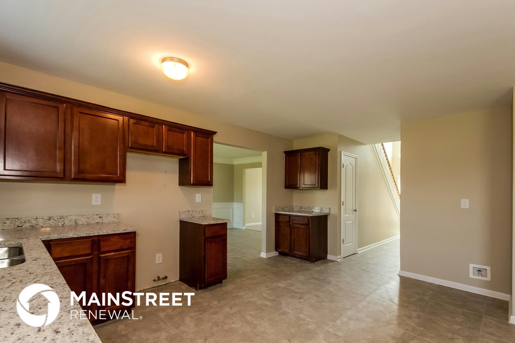 Building Photo - 5563 Martin Ct