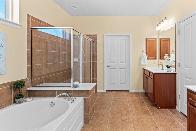 Building Photo - 128 Prairie Creek Trail