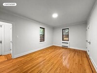 Building Photo - 1685 E 5th St