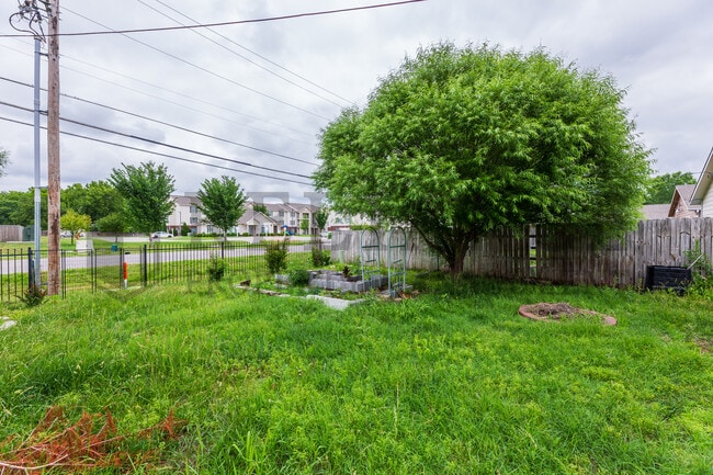 Building Photo - 3390 N Jackson Ct