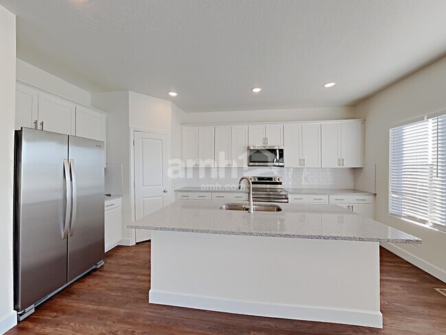 Building Photo - 1321 Rickshaw Ln