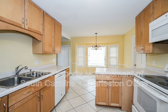 Building Photo - 654 McCutchen Cir