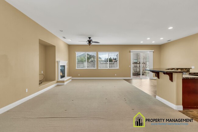Building Photo - Exceptional Single-Story Home for Rent - 2...