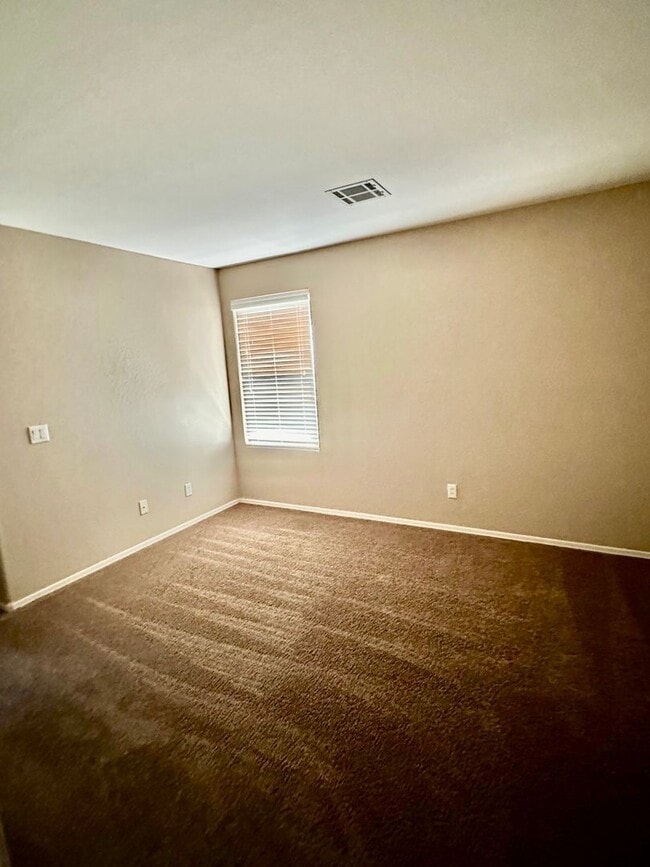 Building Photo - 3 BEDROOM IN MORNING SUN FARMS IN QUEEN CREEK