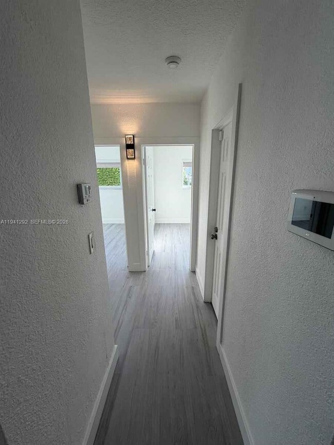 Building Photo - Southwest 96th Avenue, Miami, FL 33165 - 3 BR 2 BA single-family home