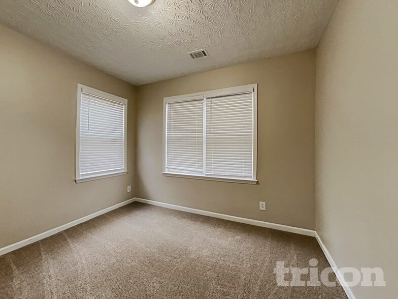 Building Photo - 3605 Cape Ln