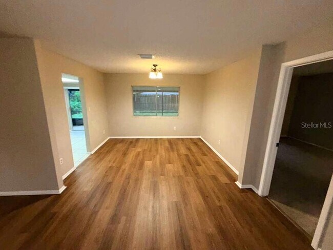 Building Photo - 1311 Alfonzo Cir