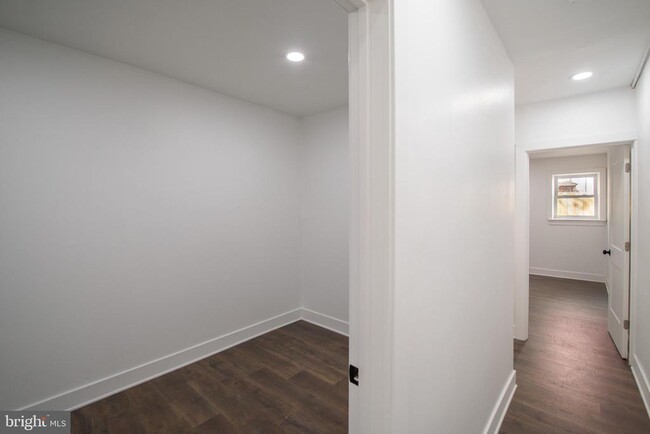 Building Photo - 1413 Lombard St