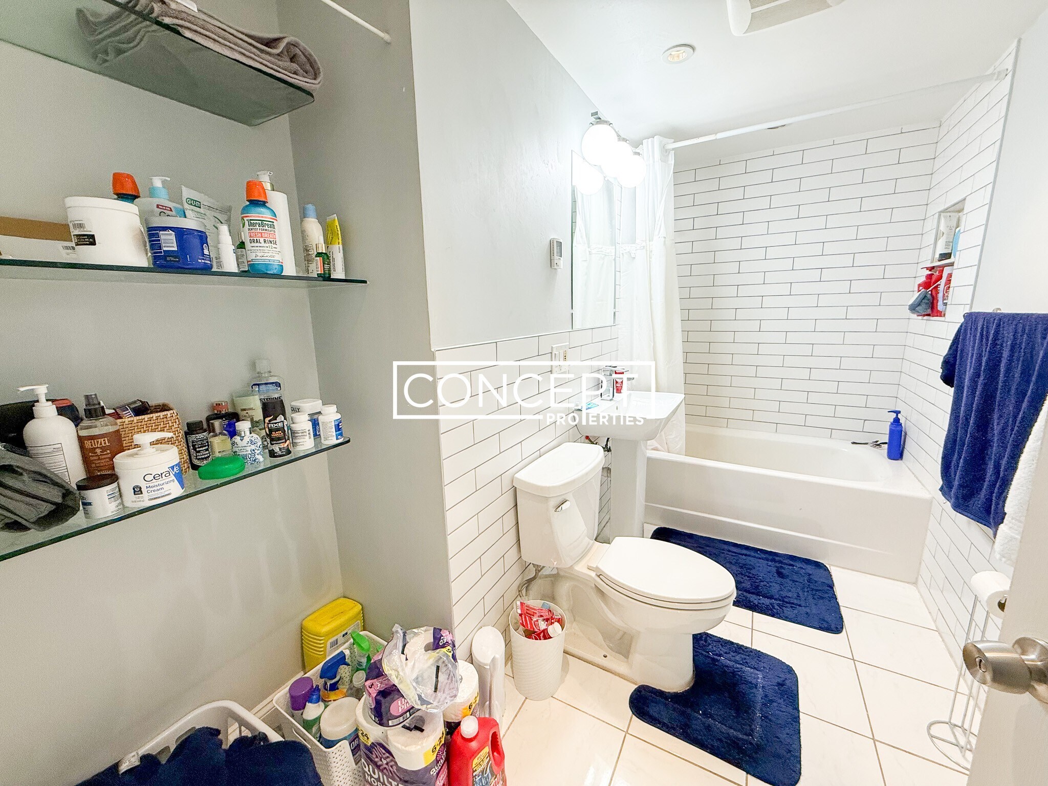 Building Photo - 22 Hayden St