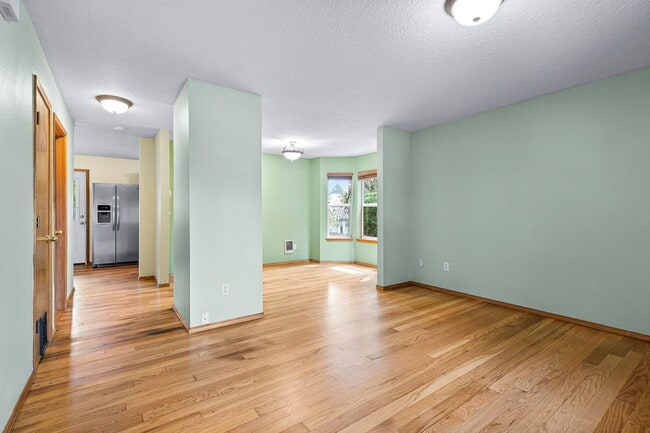 Building Photo - 4308 N Albina Ave