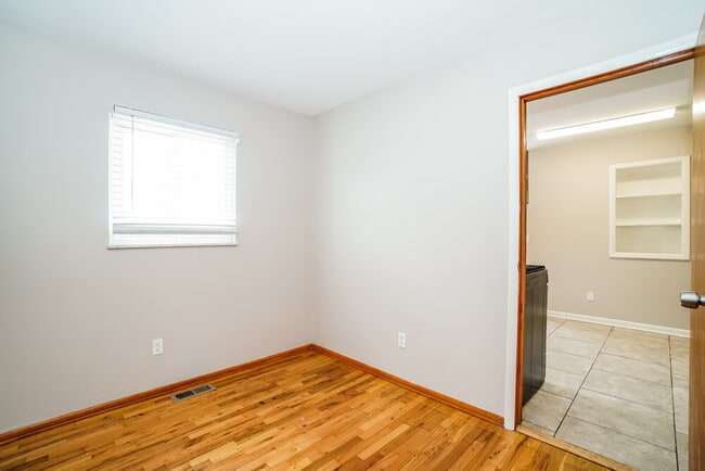 Building Photo - 2149 Kingshaven Pl