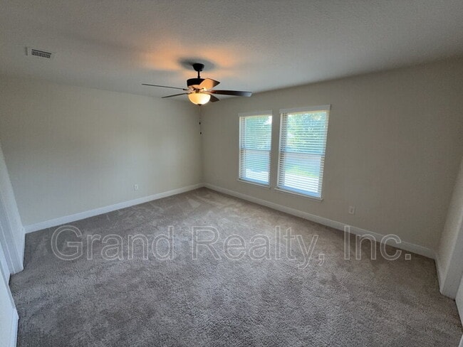 Building Photo - 4395 Village Oak Ln