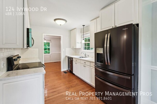 Building Photo - 124 Ivywood Dr