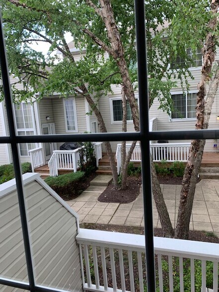 Building Photo - 6287 Fremont Dr