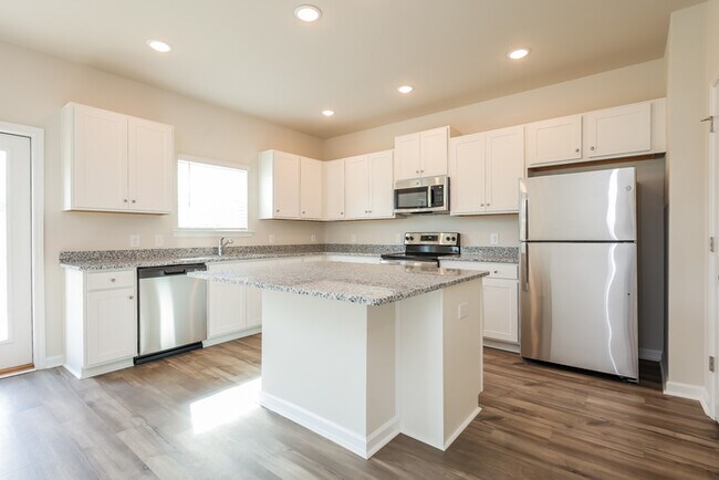 Building Photo - 459 Navona Dr