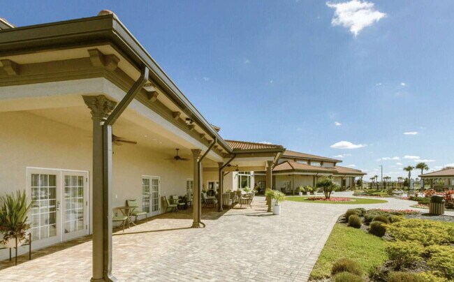 Building Photo - 3 bedroom Loren Cove Unit with Access to Addison Village Amenities!!