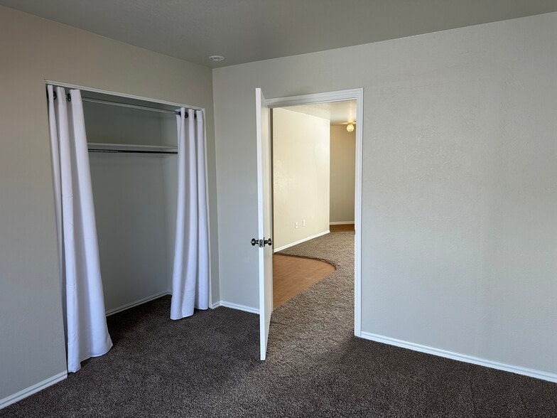 Building Photo - 388 S 100 W