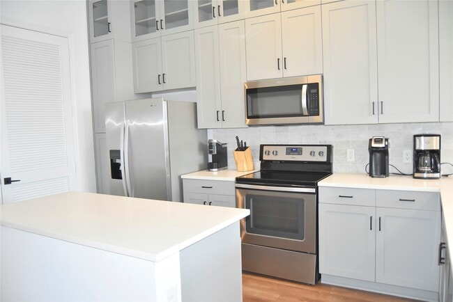 Building Photo - 1508 Blodgett St