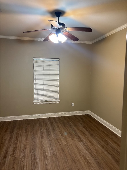 Building Photo - 828 Meadow Bend Dr
