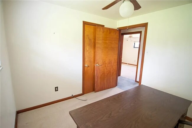 Building Photo - 2312 Perricrest Dr
