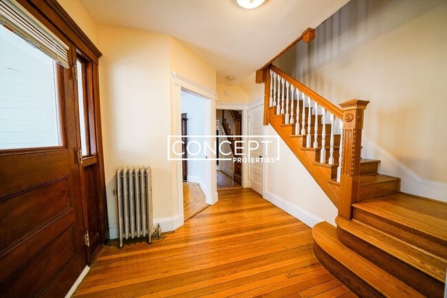 Building Photo - 22 Winslow Rd