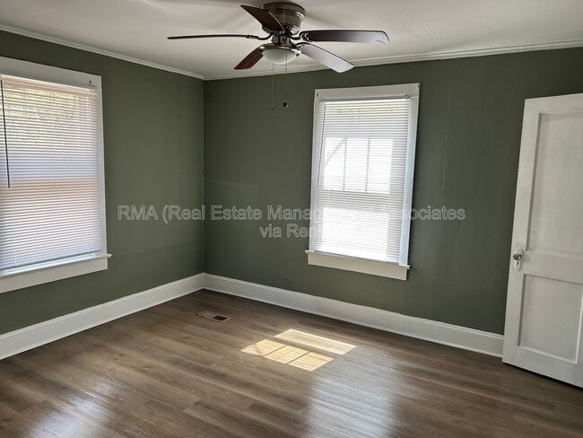 Building Photo - 1202 Pleasant Ave